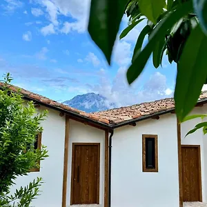 Alpeta Agrotourism & Winery - Roshnik , Pensionat