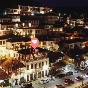 White House Boutique & Restaurant - Since 1999 Berat